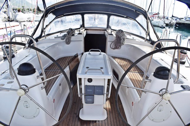 Explore Barcelona's waters while enjoying the America's Cup