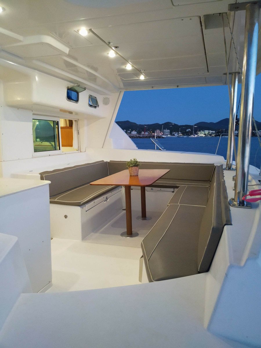 Velero - Lagoon - 2004