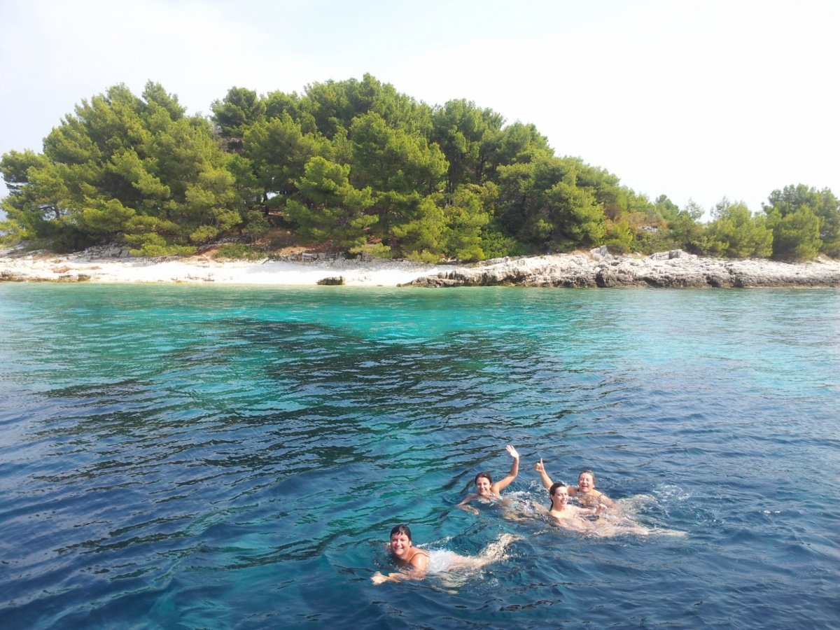 Lernen Sie zu segeln und entdecken Sie die Reize Kroatiens auf einer Segelreise