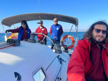 Corso intensivo di iniziazione alla crociera in barca a vela per adulti. Alicante