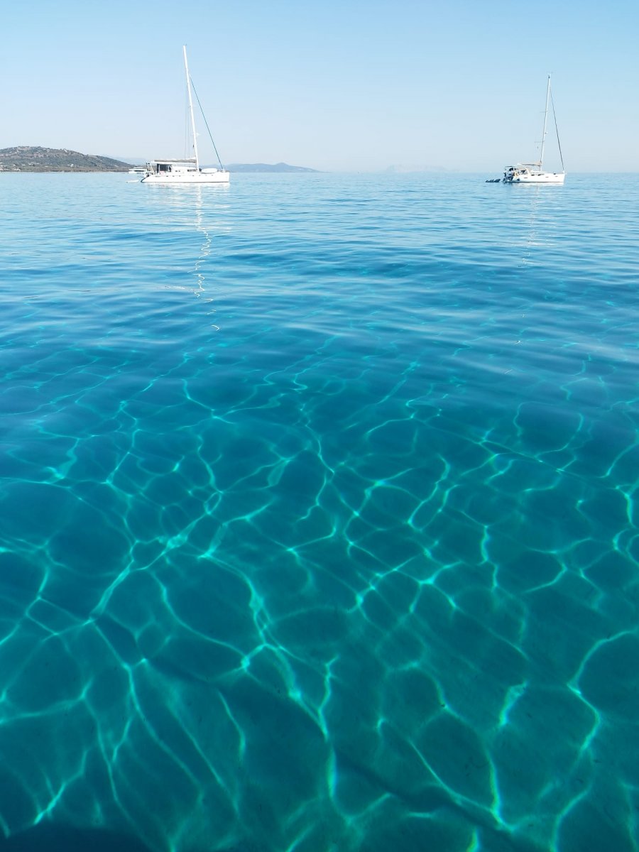 Navigando per Arcipelago della Maddalena e Corsica in un viaggio di andata