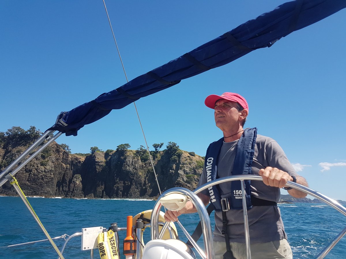 Acquisisci le abilità necessarie per navigare in sicurezza e con sicurezza nelle Isole della Baia