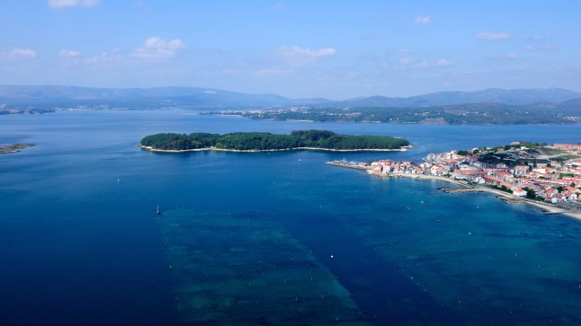 Day 2. Day 2. Ons Archipelago - Cortegada (19 miles)