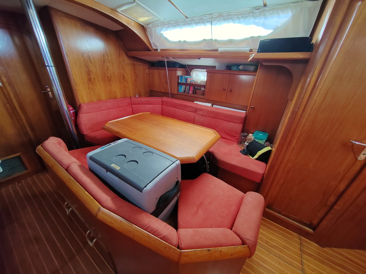 Segelboot - Jeanneau - 12.3 {{i18n.meters}}