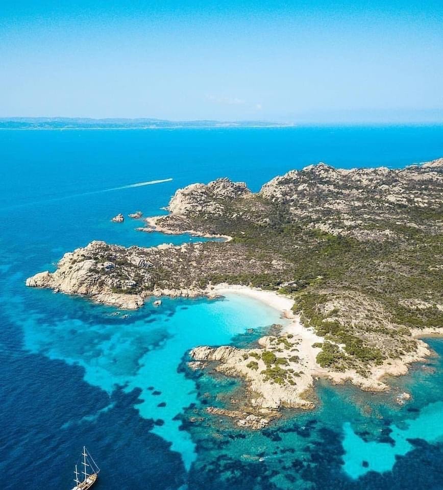 Cruise di una settimana lungo le coste toscane e sarde