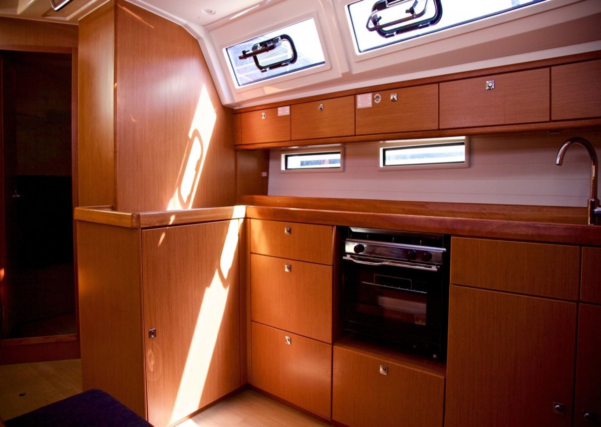 Velero - Bavaria Yachts - 14.2 metros