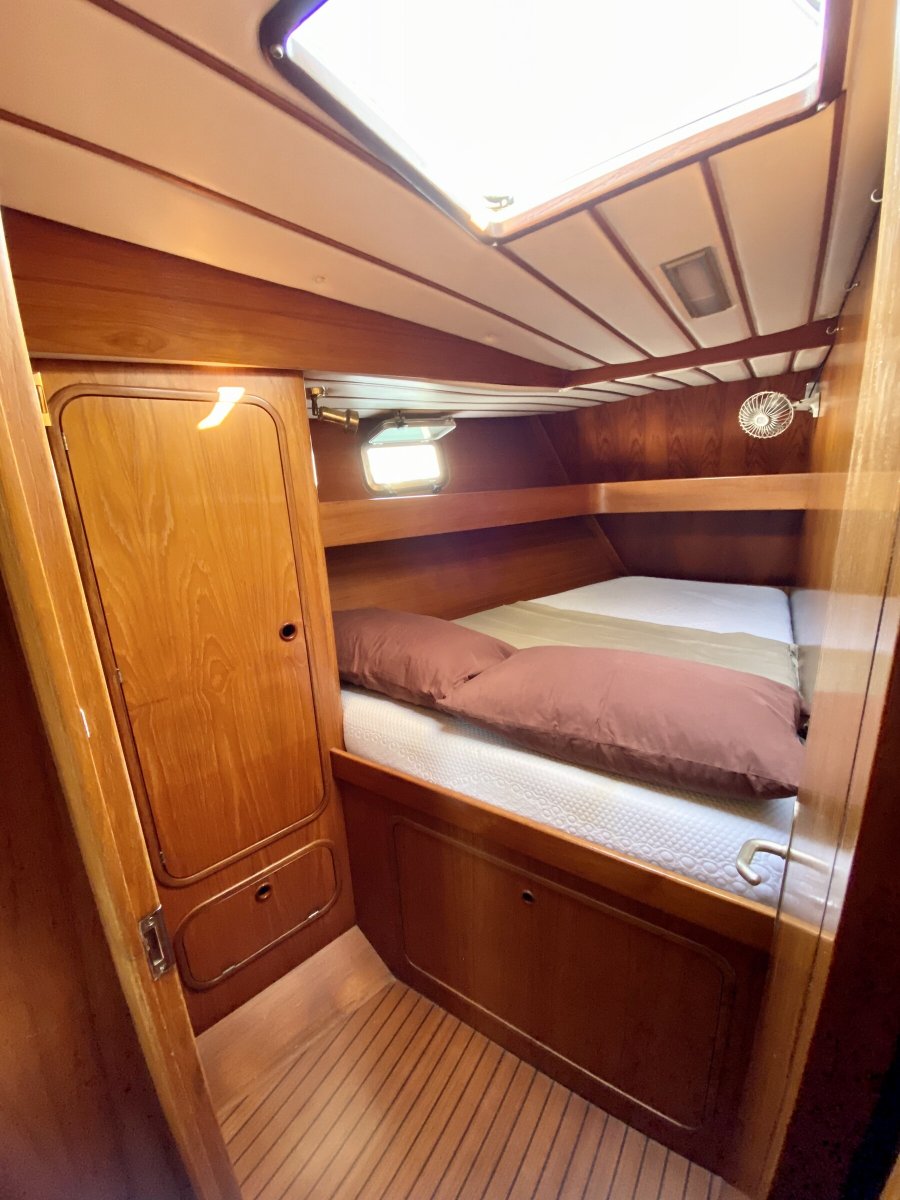 Experience the Aeolian Islands from your sailboat