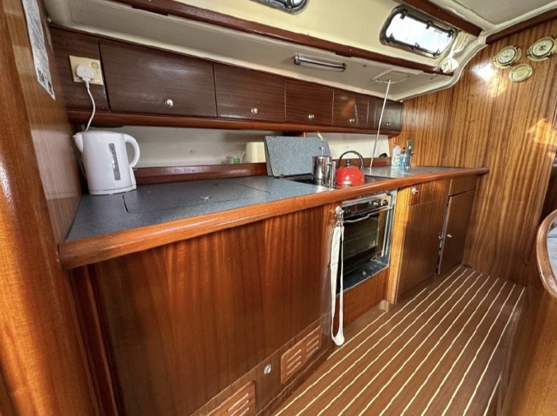 Sailboat - Bavaria Yachts - 2002