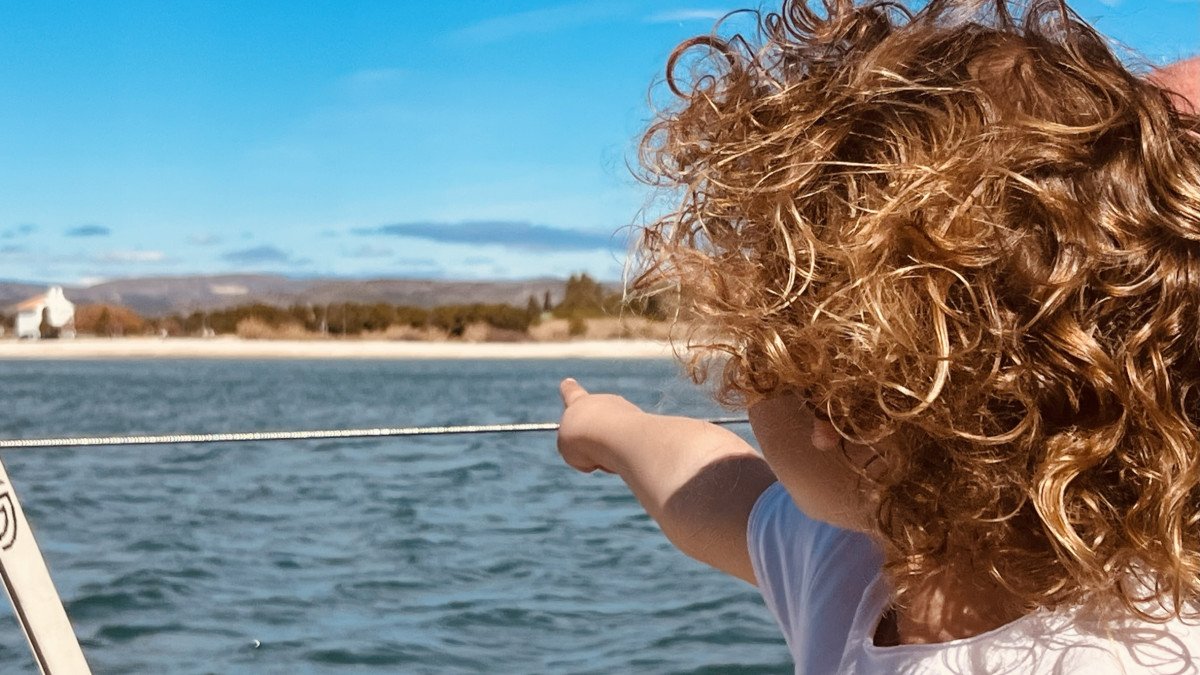 Romantic sailboat ride along the coasts of Peñíscola