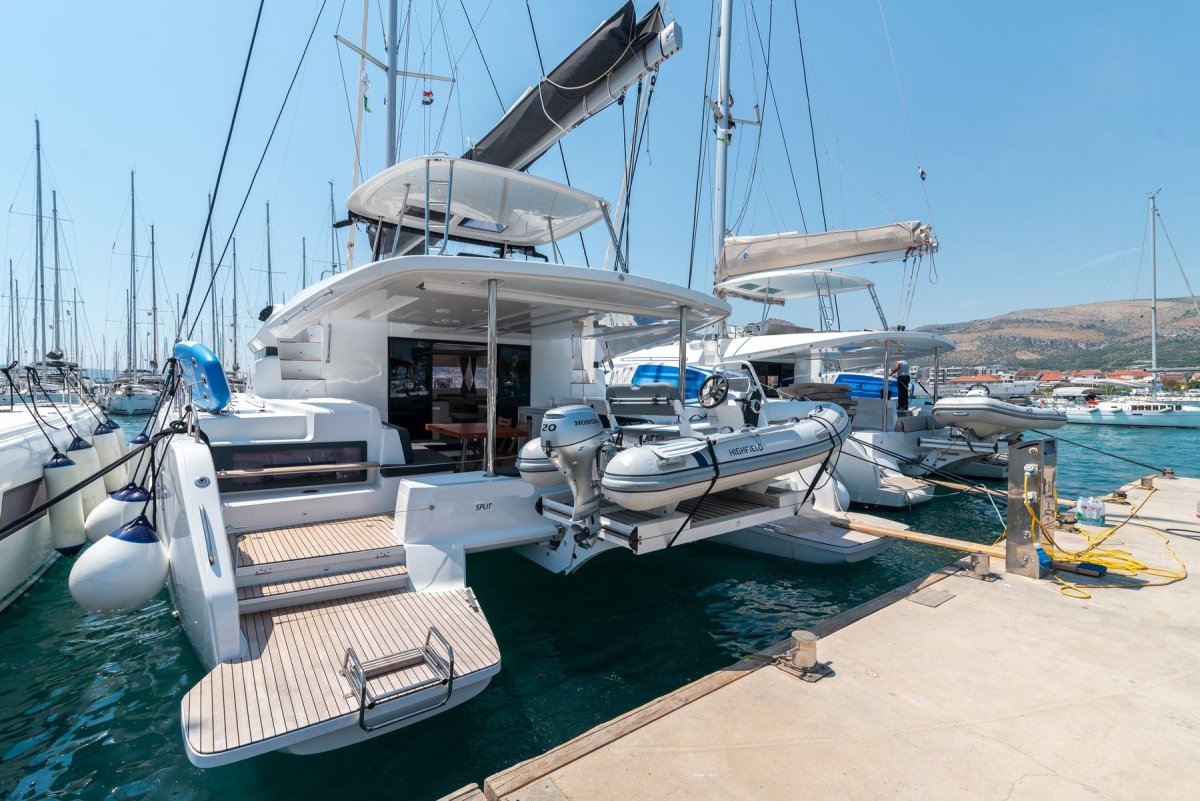 Lagoon - 15.35 meters