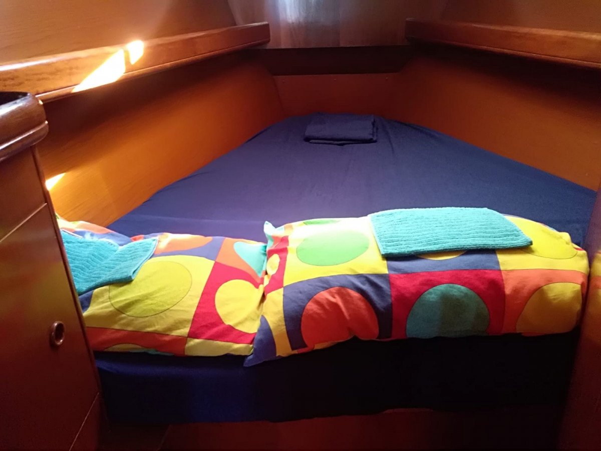 Sailboat - Bénéteau - 3 cabins