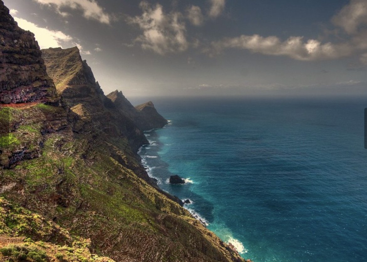 Navegando por el sur de Gran Canaria en una goleta clásica