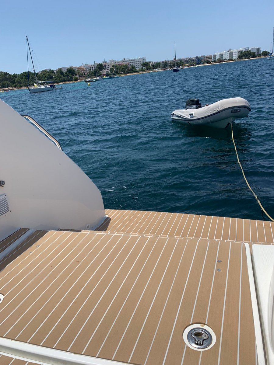 Goditi una crociera a Ibiza su un catamarano Lagoon 46