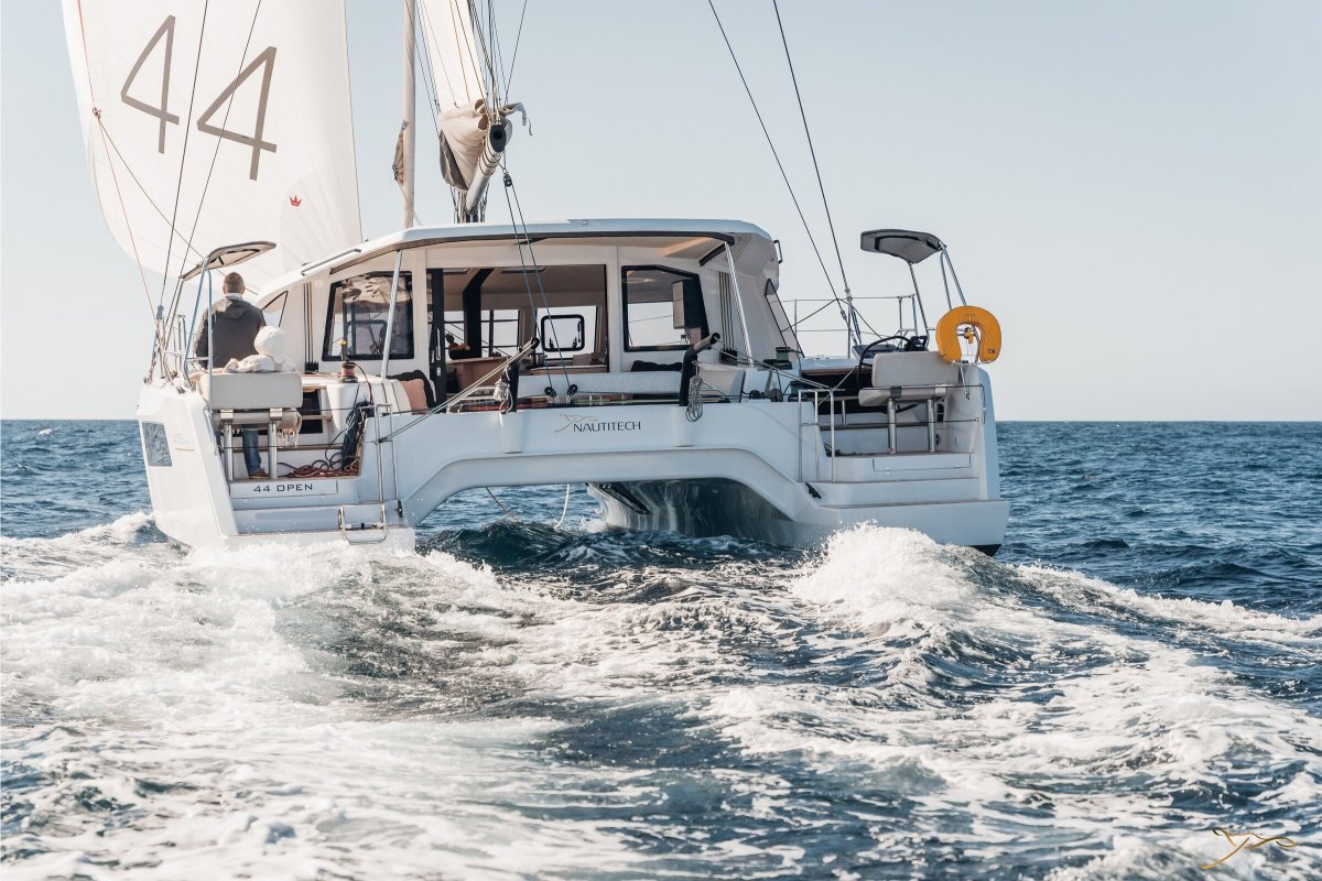 Nautitech - 4 bathrooms