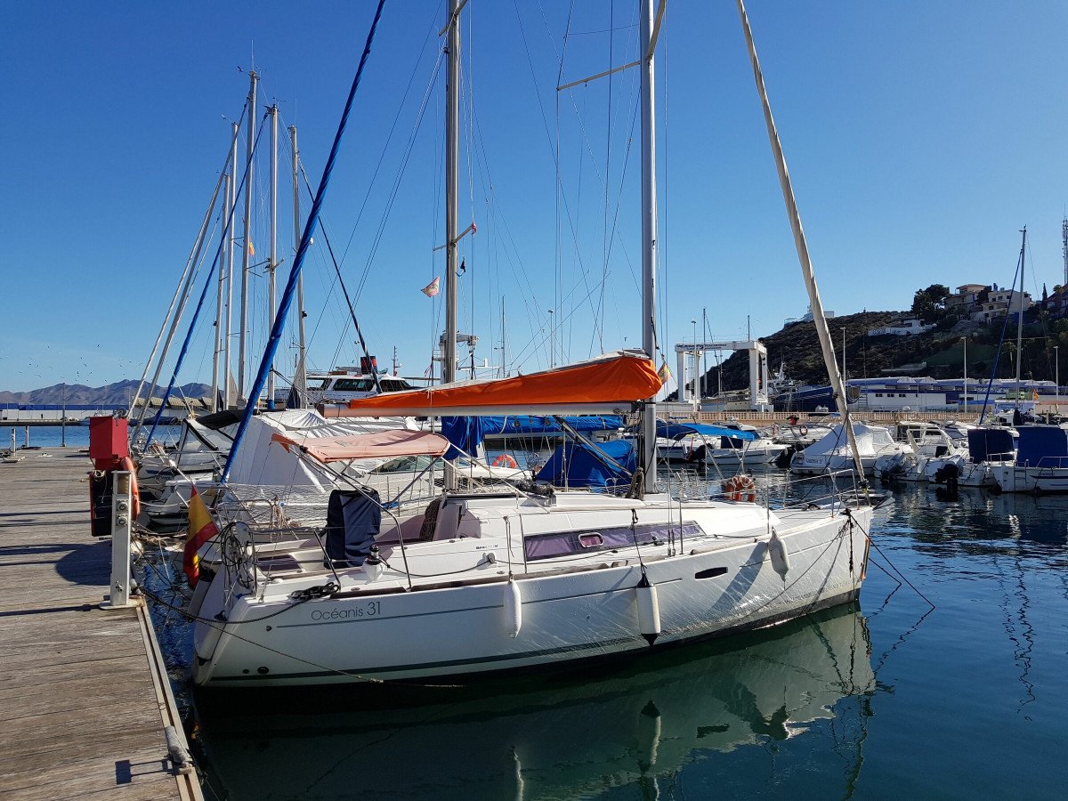 Sailboat - Bénéteau - Oceanis 31