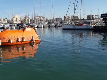 Aktualisierung der nicht schnellen Rettungsboote auf Mallorca