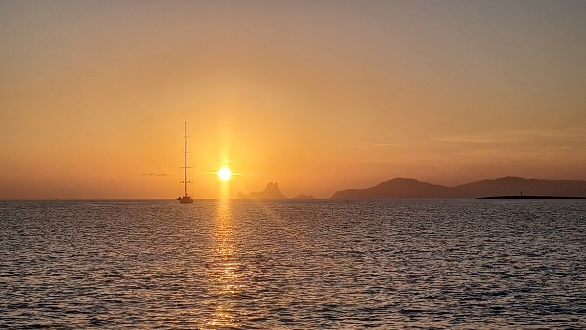 Sailing course in the Mediterranean Sea
