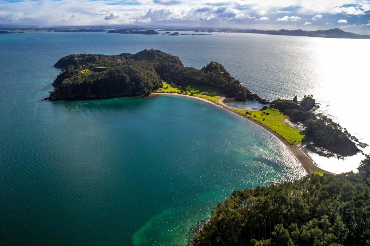 Acquisisci le abilità necessarie per navigare in sicurezza e con sicurezza nelle Isole della Baia