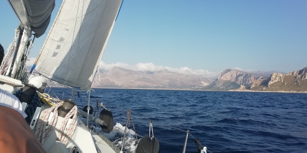 Una settimana di viaggio in barca di andata per Arcipelago della Maddalena e Corsica