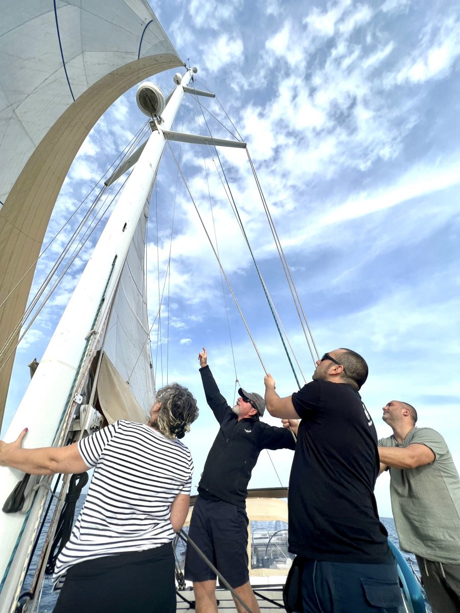 Sailing in the Mediterranean: Rosas-Marseille-Nice from Valencia +500MN