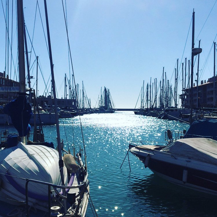 Küstensegelabenteuer entlang der spanischen Küste