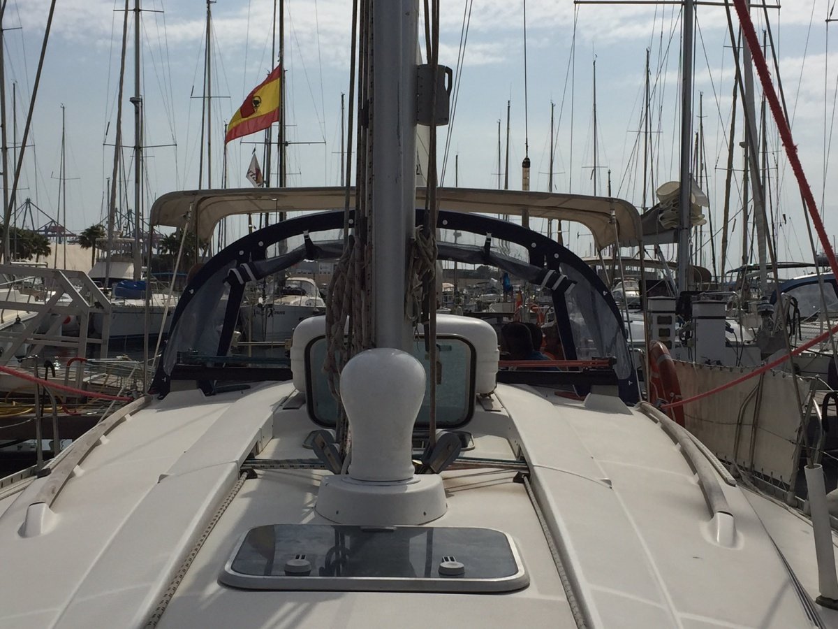 Aprender técnicas de navegación avanzadas en el Mediterráneo