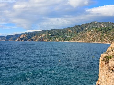 Photographic boat gymkhana around Costa Brava