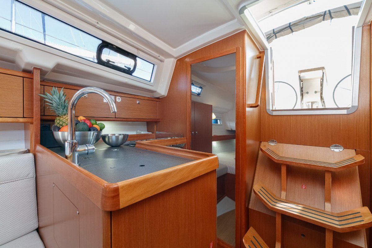 Bavaria Yachts - 3 cabinas