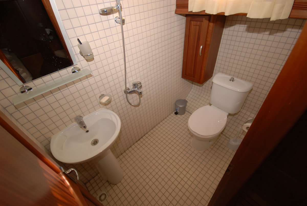 Sailing the Turkish coasts on a traditional gulet.