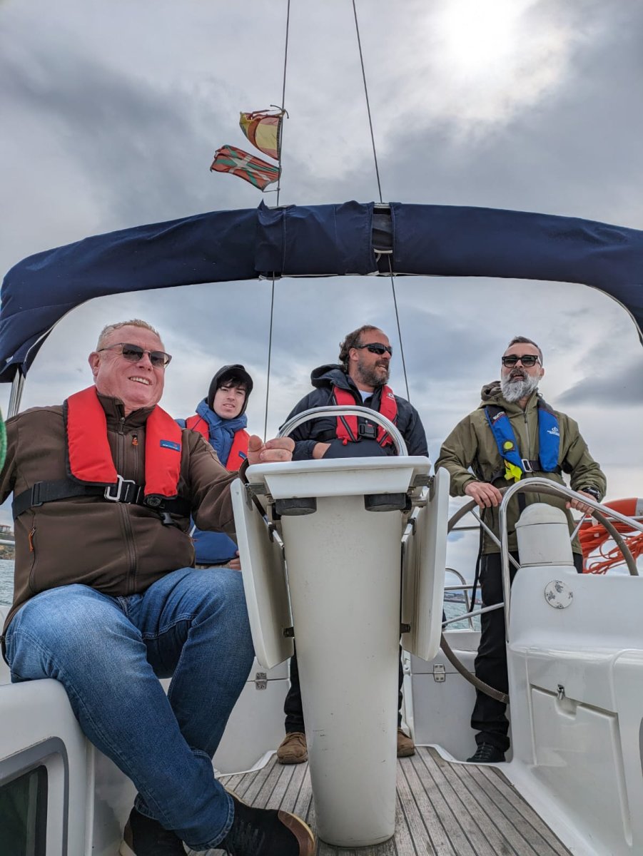 24m Schiffsexpedition in Getxo.