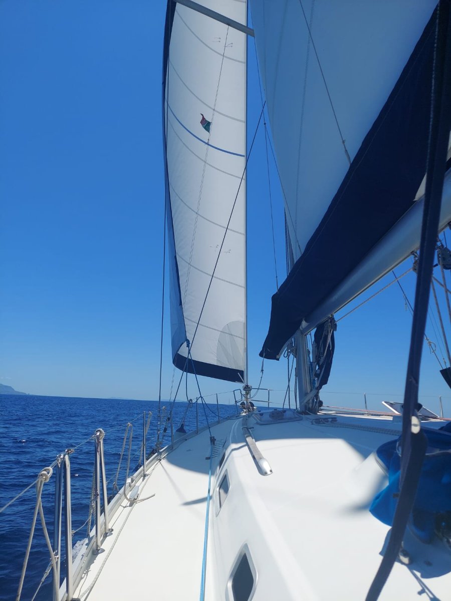 Segelboot - Bénéteau - 15.3 {{i18n.meters}}