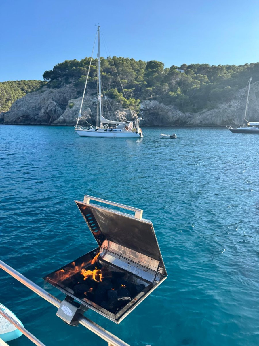 Leben an Bord eines Segelbootes
