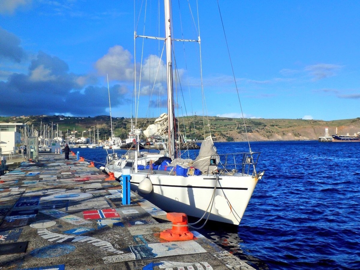 Heading to New York, crossing the Atlantic under sail from Lorient