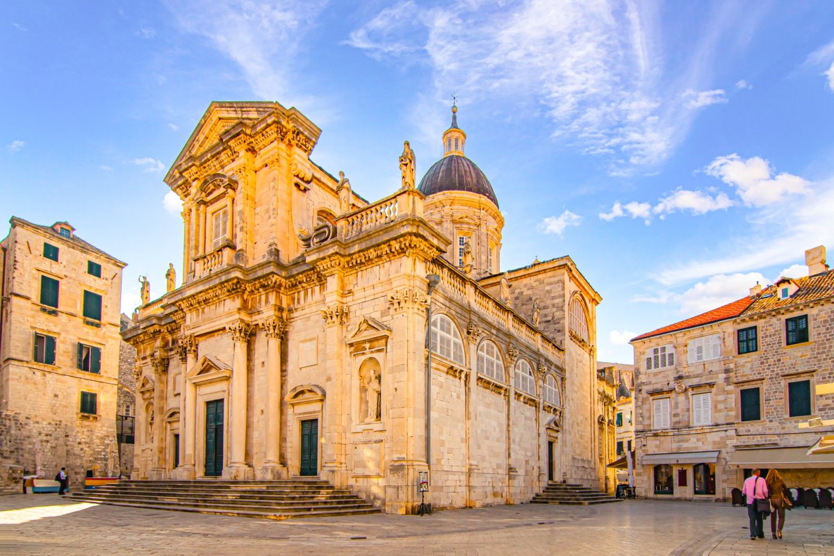 Lernen Sie auf einer Katamaran-Kreuzfahrt zu segeln