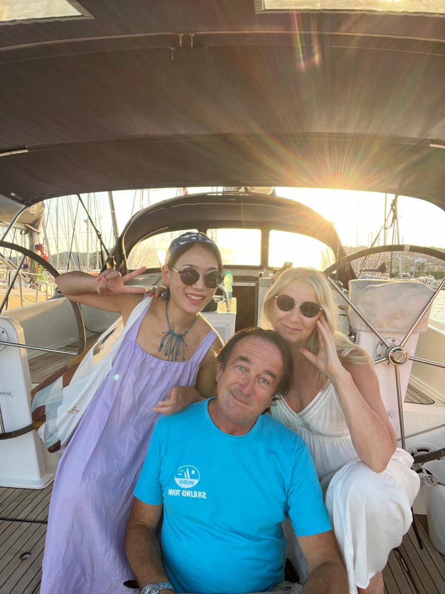 Bavaria Yachts - 9 people