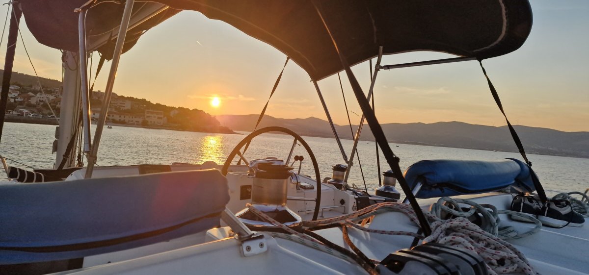 Scopri la Sardegna in un'emozionante gita in barca