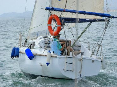 Segelübungen für die nautischen Titel in Los Alcázares, Murcia