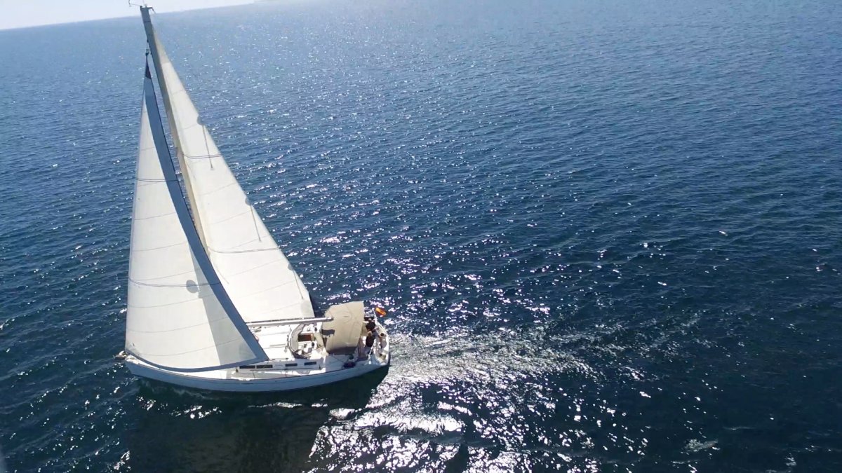 Learning to sail at high sea