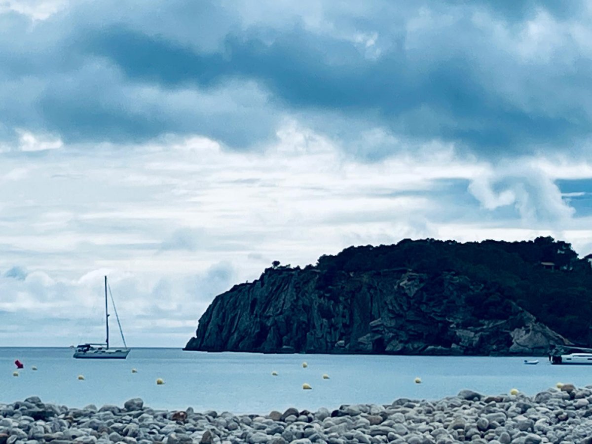 Relájate en las playas vírgenes de Menorca