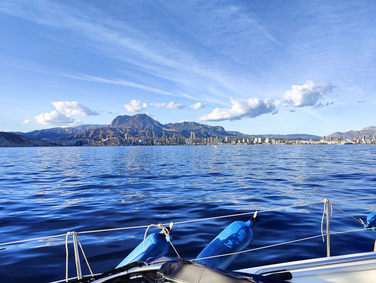 Boat sailing practice in Alicante