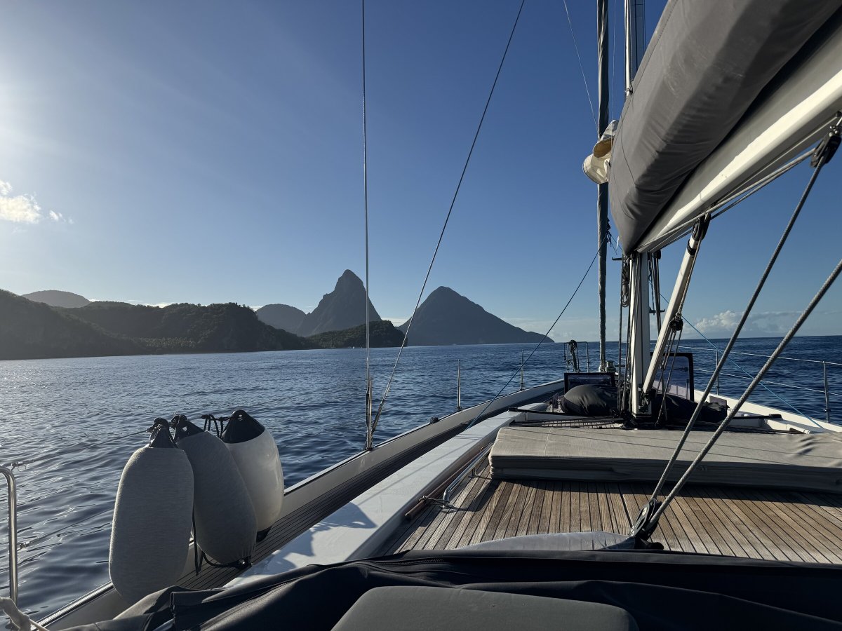 Learn to Sail in the Caribbean