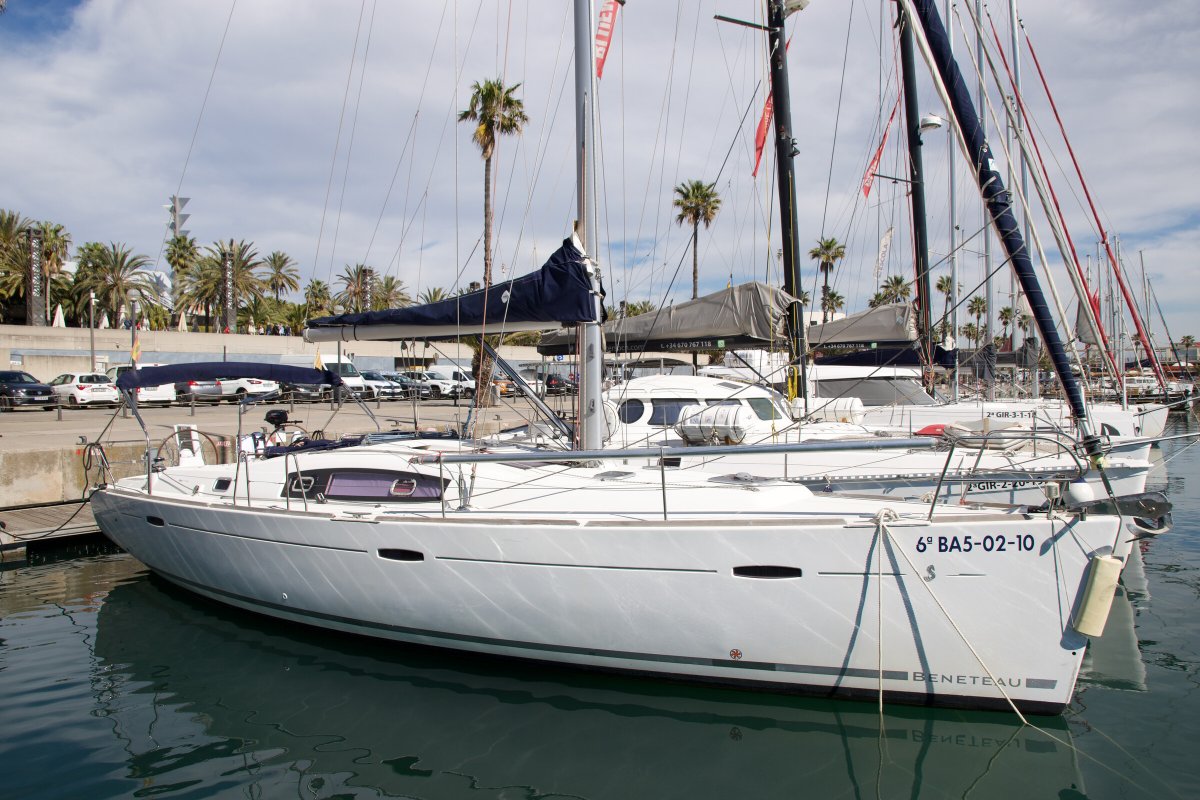 Godetevi la bellezza del mare sulla barca a vela Bavaria 37