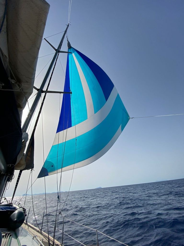 Goditi un giro in barca intorno a Ischia e Procida