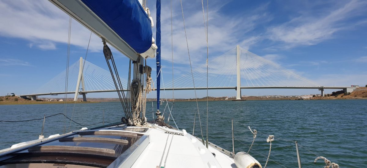 Segeln-Kurs auf dem Fluss