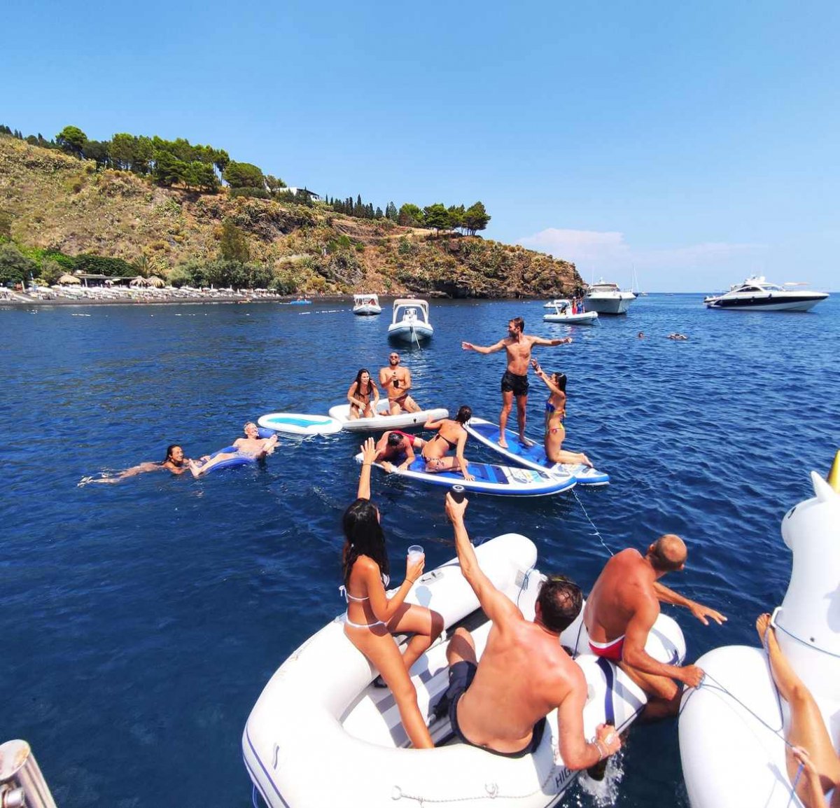 Traversata tra le Isole e Avventura in Vela