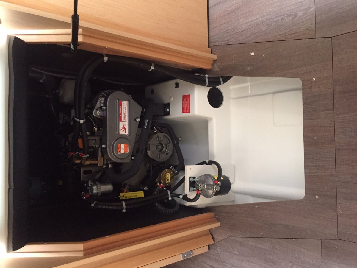 Sailboat - Bénéteau - 38.1