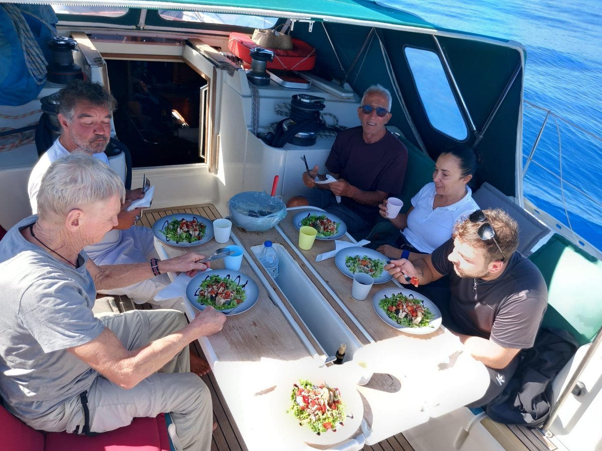 Recorrido en velero desde Málaga a Valencia de ocho días