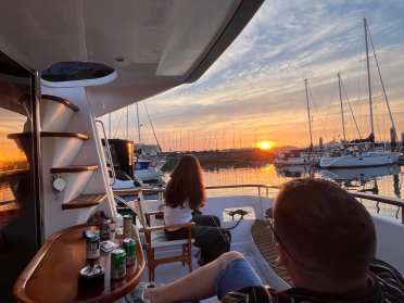 Vive el eclipse solar en Gijón desde un barco clásico a motor