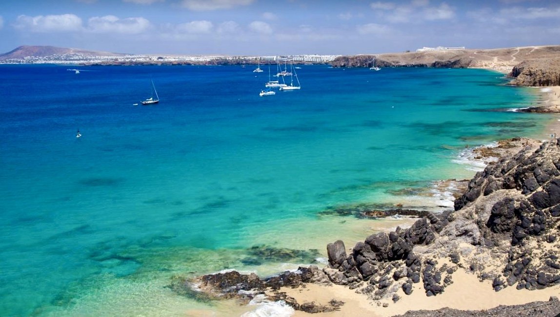 Disfruta de las vistas desde un catamarán en las islas de la Macaronesia