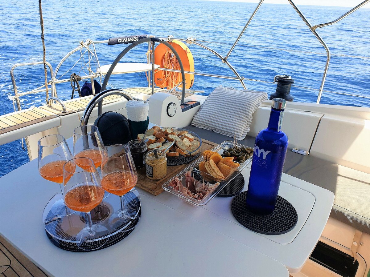 Naviga le Isole Ioniche - Grecia con una crociera all inclusive.